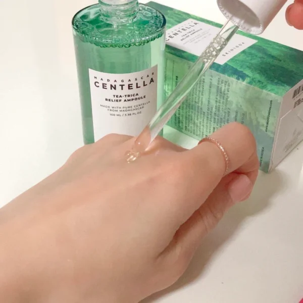 SKIN1004 MADAGASCAR CENTELLA TEA-TRICA RELIEF AMPOULE 30ML - AMPOLLA CON TEA-TRICA. - Imagen 2