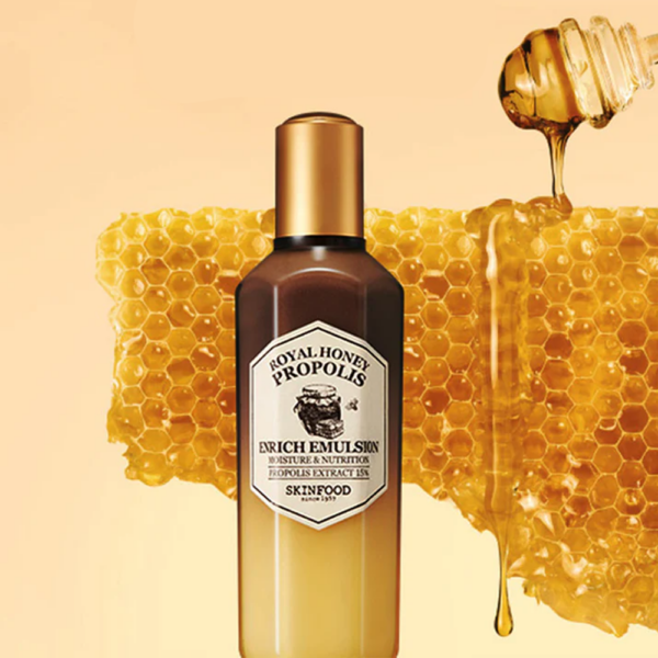 SKINFOOD ROYAL HONEY PROPOLIS ENRICH ESSENCE 50ML-ESENCIA HIDRATANTE MIEL - Imagen 3