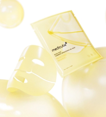 medicube-kojic-acid-turmeric-brightening-gel-mask-3-min